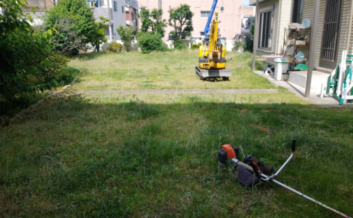 人工芝　貼付け前