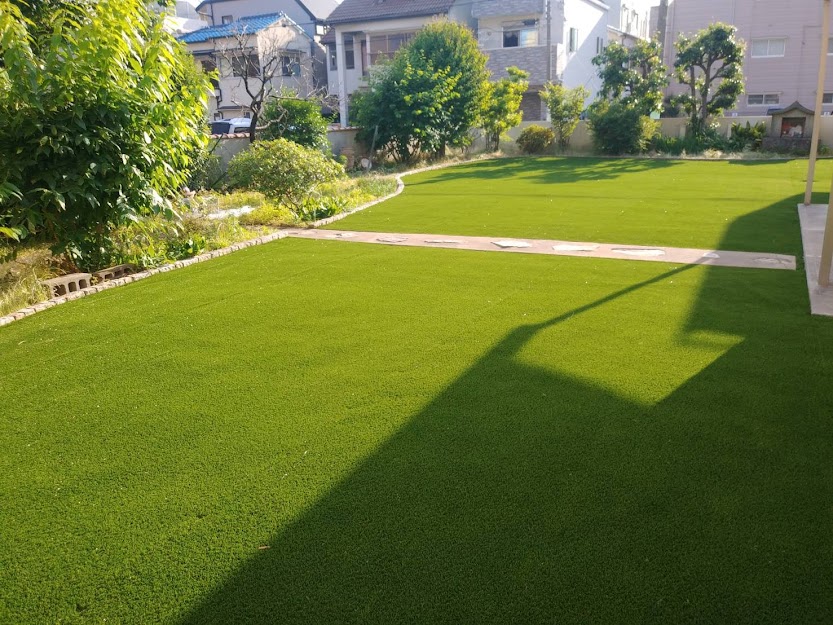 人工芝の貼付け